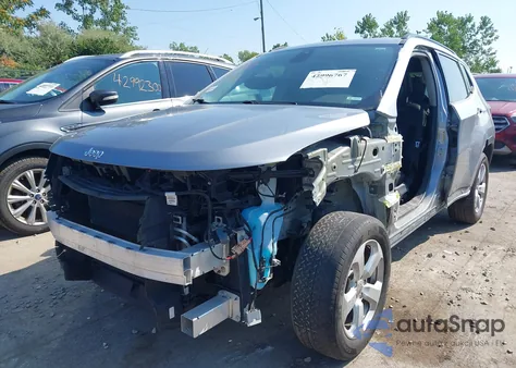2018 Jeep Compass Latitude 4X4 from USA, damaged, VIN 3C4NJDBB4JT397872